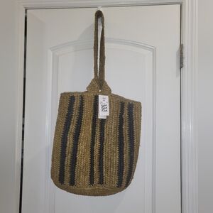 NWT L*SPACE Loop Straw Tote